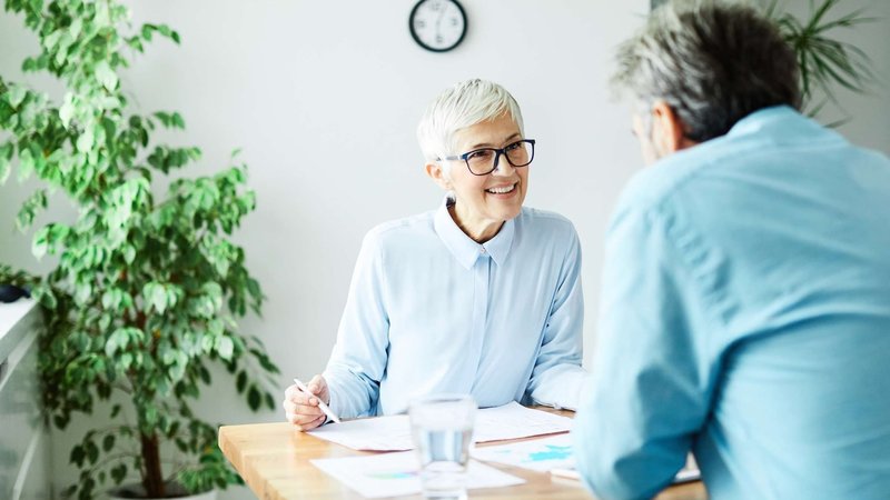 Consultation mémoire avec un médecin spécialisé - Évaluation cognitive et diagnostic Alzheimer à Paris